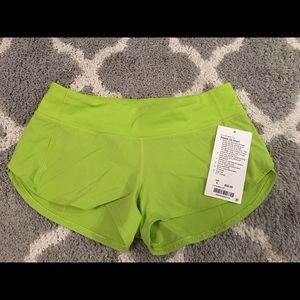 Size 4 Lululemon Speed Up Short in EUC